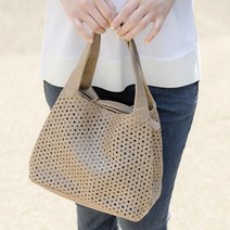 조이마담 A4500 펀칭 버클 토드백 50대60대중년여성토트백 엄마가방