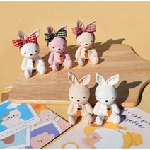 더리하 1+1 차량용 토끼 석고방향제 체크리본 당근팬던트 토끼 석고방향제 가죽토끼 방향제 고급포장, 2.블랙베리&베이, 화이트