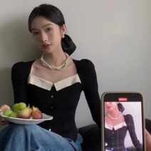 채윤러브 chaeyoon love 스타일리쉬 여성 스퀘어넥 슬림핏 긴팔 티셔츠