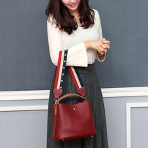 쇼미코리아 여성가방 적당한 사이즈감 심플한 토트백 D-87108