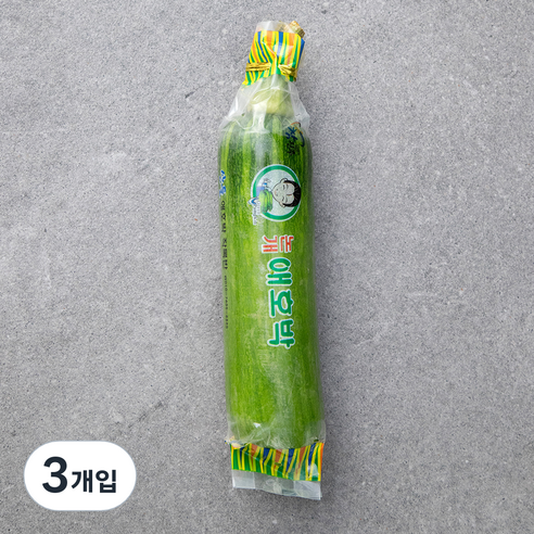 국물에 은근한 단맛을 보태고 두부와 함께 떠먹기 좋아 봄 된장찌개 기본 채소로 넣기 좋은 애호박입니다. - 1