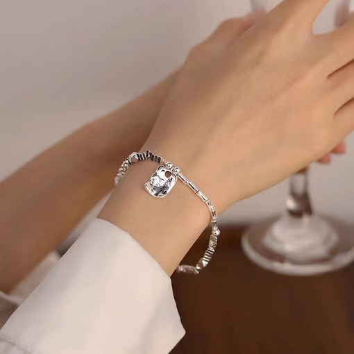 레몬트리137이니셜 펜던트 정육각 장식레이어드 데일리 여성팔찌