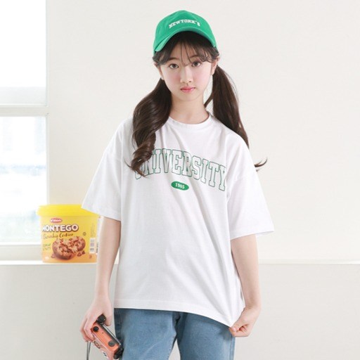 나나주니 라운드넥 유니버시 반팔 티셔츠