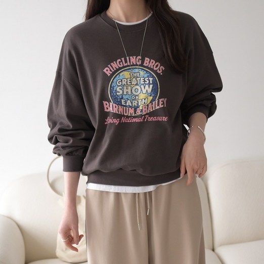 데일리앤 바넘 봄 가을 여자 긴팔 맨투맨 티셔츠 레터링 빈티지 프린팅 루즈핏