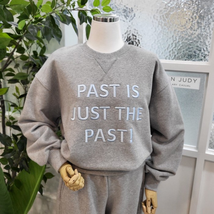 부루앤쥬디 부루앤쥬디  볼륨자수맨투맨 그레이 BPBTG006D