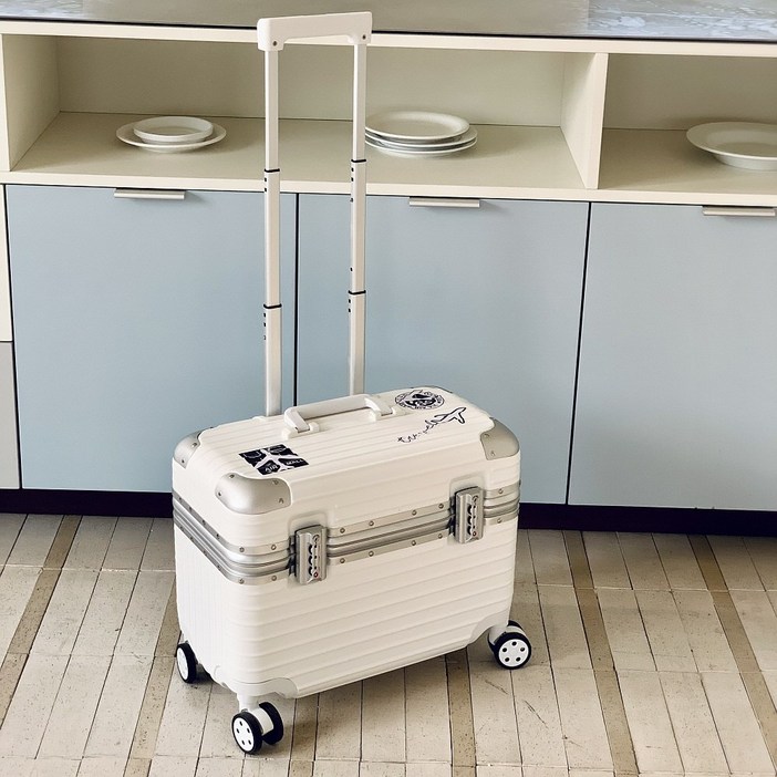 머즈 위로열리는 파일럿 기내용 화이트 캐리어 20인치