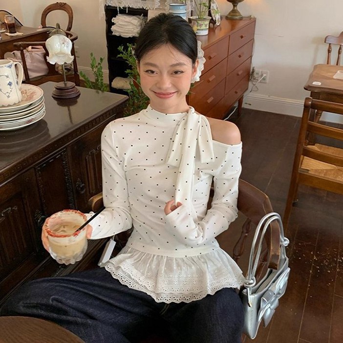 ORZQU 가을 여성 레이스 수술 슬림 긴팔 상의 화이트 도트 리본 끈 이너 티셔츠