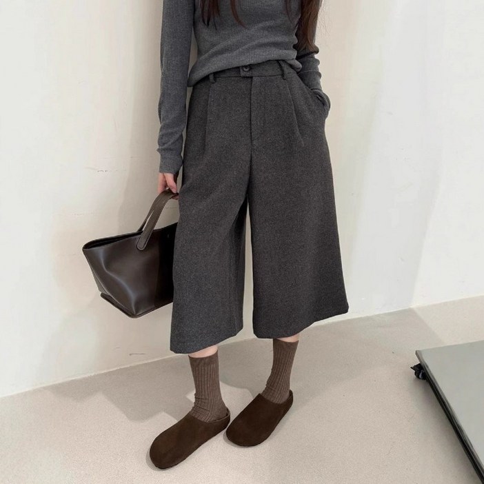 크롭핏 모직 큐롯 팬츠 울 버뮤다팬츠 와이드 겨울 치마바지