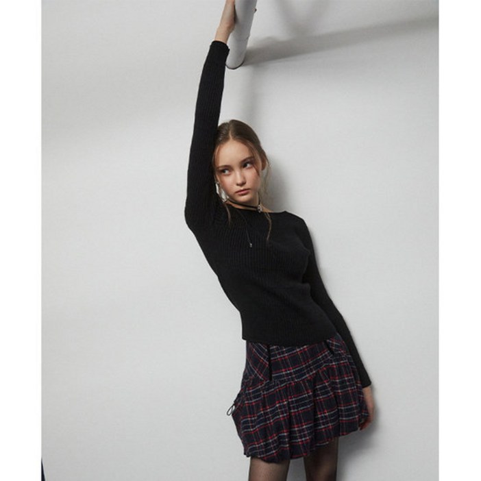 에고이스트 EGOISTBLUE LABEL 스카시조직 포인트 보트넥 풀오버 EQ4OKL01