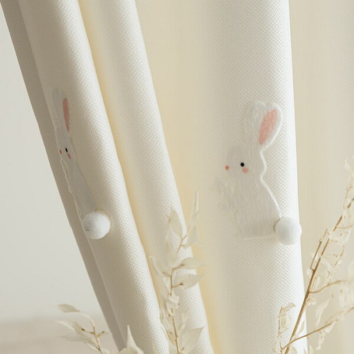 [메종텍스타일] 프리미엄 키즈커튼 아이방 꿈꾸는토끼 봉봉패치 항균 발수 사계절커튼 기본핀형 2color