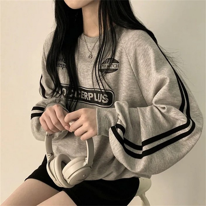 아이엠몽 여성용 리젤트 스포티 라인 맨투맨