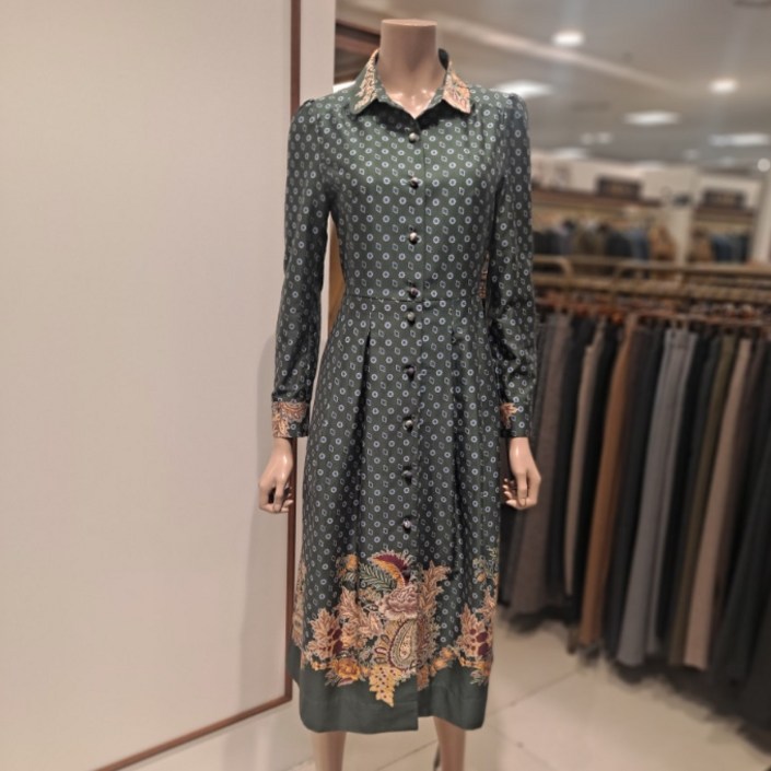 비꼴리끄 코튼셔츠카라 원피스 B244WO2130 NC야탑