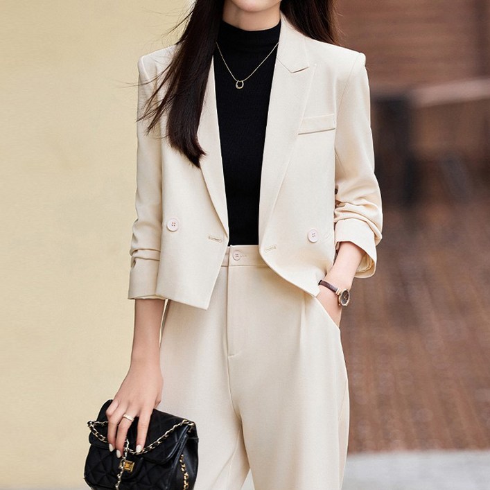 퀸이즈 여성용 시크 디테일 크롭 자켓  팬츠 세트