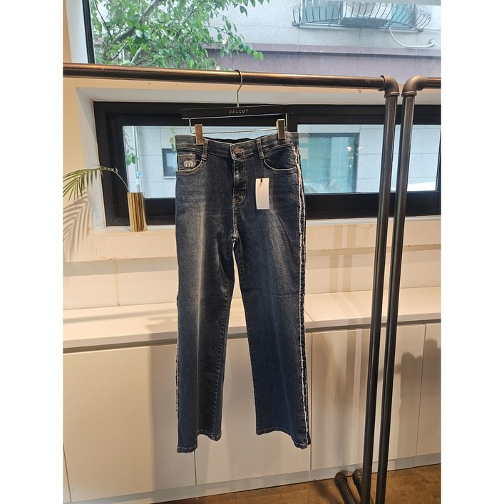 옆 라인 수술 청바지 옆 라인 수술 청바지