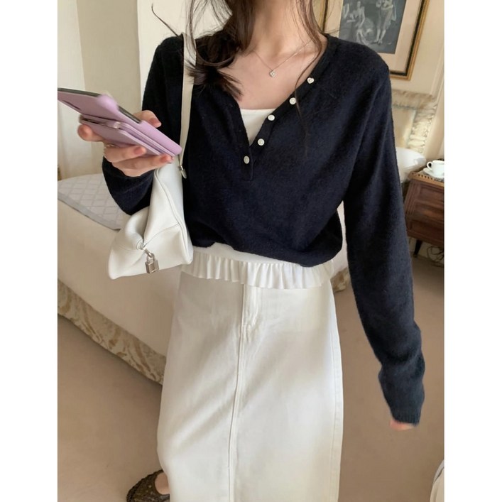 프리티영띵 베이비 Y 단작 크롭 니트 단추 버튼 긴팔 프영띵 PYT 온결언니