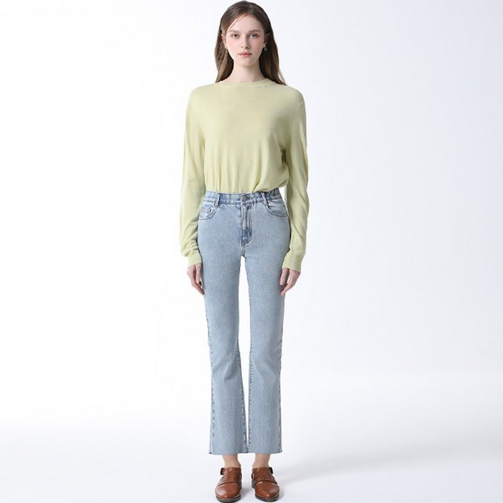 리스트 컷팅 슬림 데님 팬츠 택가격 138000원 리스트 컷팅 슬림 데님 팬츠 택가격 138000원