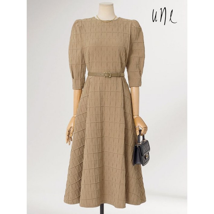 윈 UNE유니크텍스처 럭셔리퍼프원피스