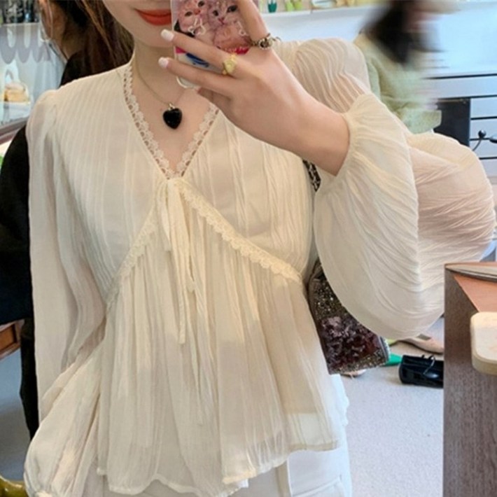 아이엠몽 여성용 봄초 쉬폰 프릴 브이넥 블라우스
