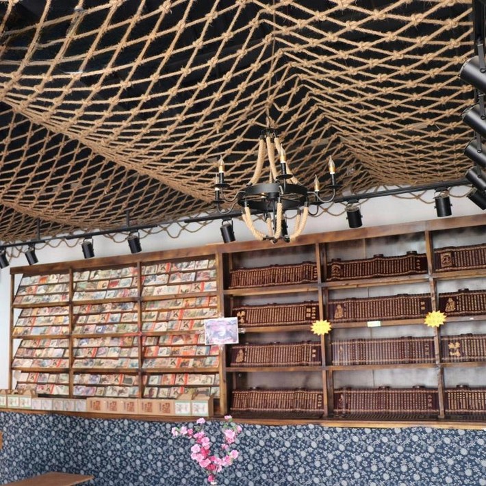 메쉬 칸막이 천장 펜스 벽 인테리어 술집 계단 파티션