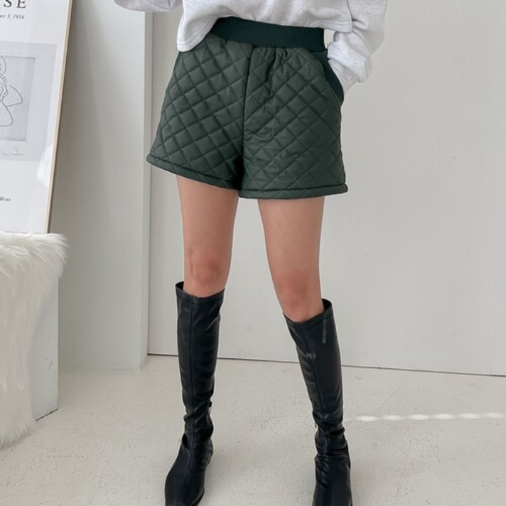 파인스토리밴딩 허리 퀼팅 누빔 레더 반바지 3부 팬츠