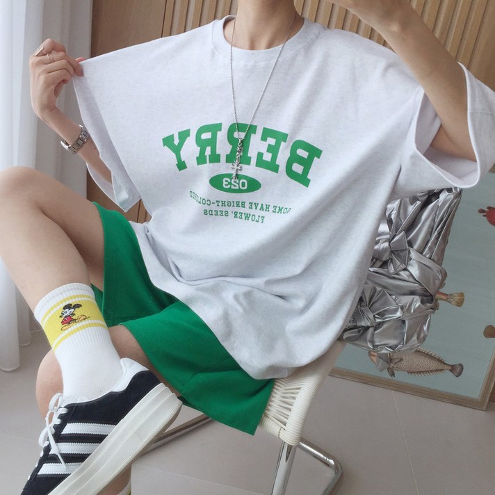 티키타카 영문 컬러 레터링 라운드 반팔티셔츠 밴딩 5부 포켓 반바지 여름 트레이닝세트 4color