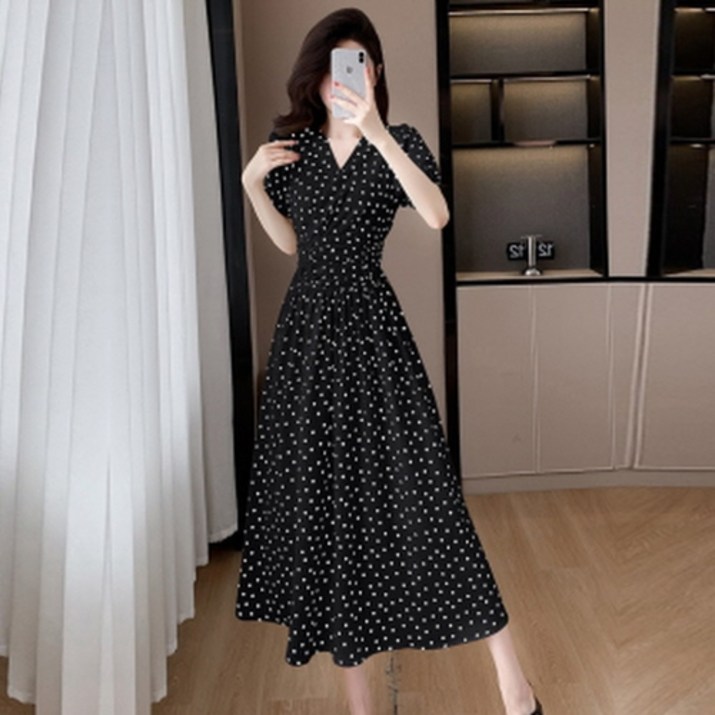 뉴욕멋쟁이 프리토 브이넥 도트 플레어 롱원피스