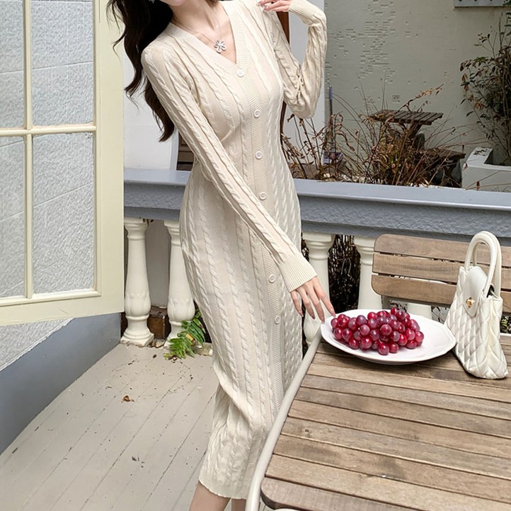 페이퍼먼츠 꽈배기 니팅 오픈형 버튼 원피스 23371 페이퍼먼츠 꽈배기 니팅 오픈형 버튼 원피스 23371