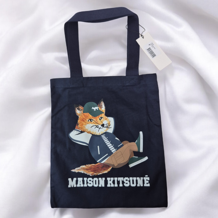 정품인증제품 메종키츠네 드레스드 폭스 버티컬 토트백 DRESSED FOX VERTICAL TOTE