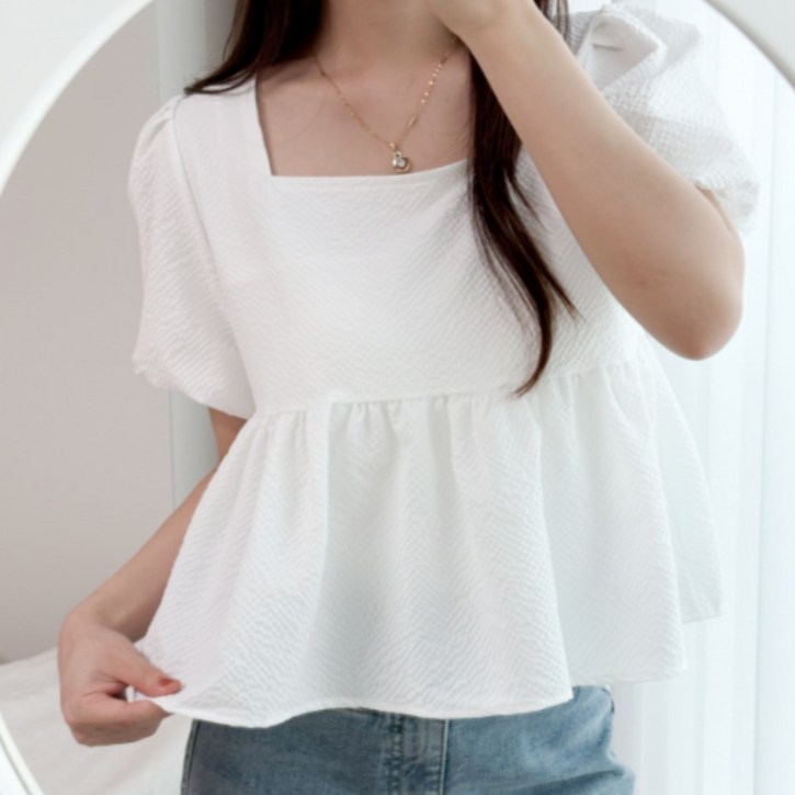 샤우라 크롭 데이트룩 a라인 스퀘어넥 퍼프 블라우스