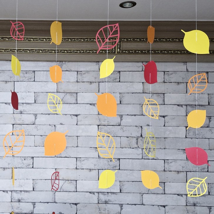 5줄 테두리 나뭇잎 모빌 어린이집 유치원 가을 카페 사무실 천장 장식 환경판