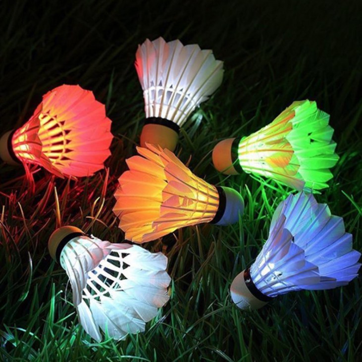 스포홀릭 인조깃털 LED 셔틀콕 배드민턴공, LED 깃털 셔틀콕 4개입 - 쇼핑앤샵