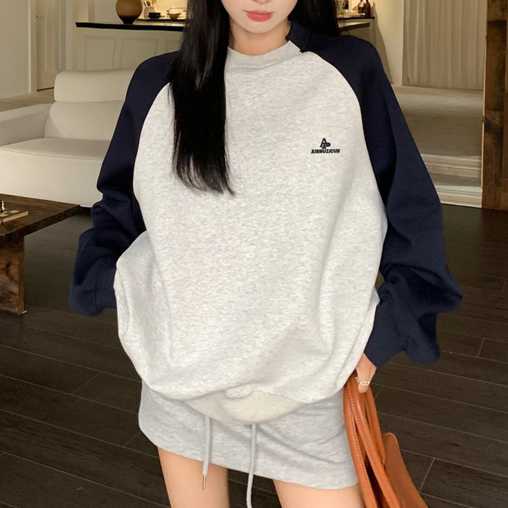 마켓에이 여성용 시무 배색 맨투맨 T24FW3A0783